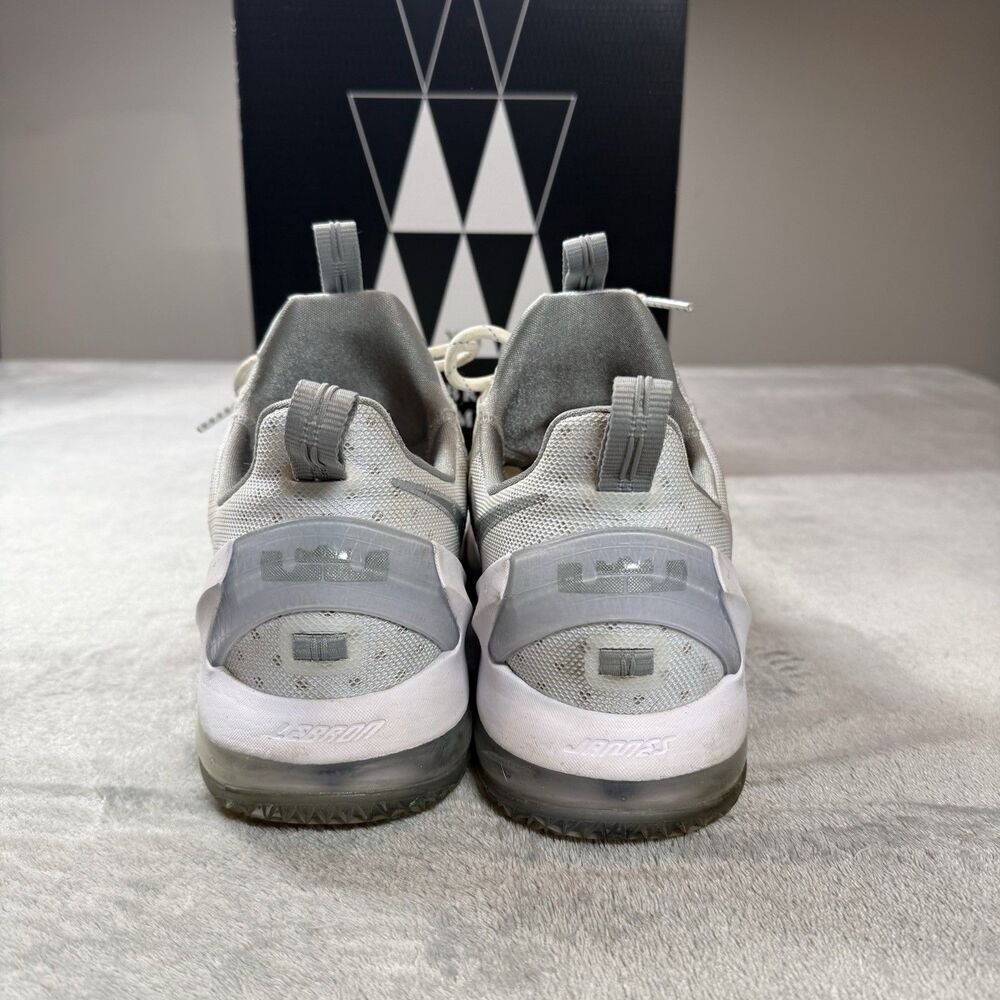 Nike Mens LeBron 13 Low 831925-100 Metallic Silver Sneaker Shoes Size 12 - Picture 3 of 11